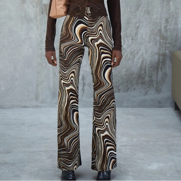 Motel Rocks Pants - Zoven Flare Trouser in 70s Ripple
